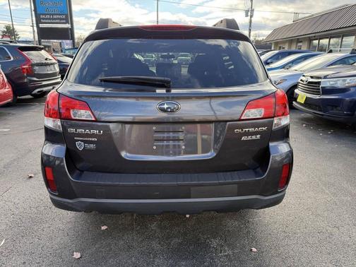 2013 Subaru Outback 2.5i Premium