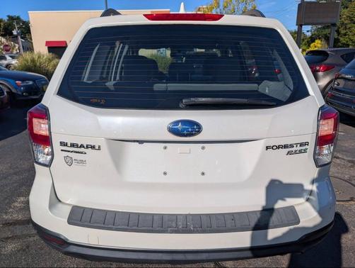 2017 Subaru Forester 2.5i