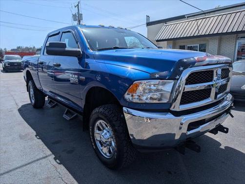 2018 RAM 2500 Tradesman Crew Cab 4x4 6'4' Box