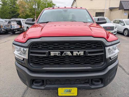2022 RAM 2500 Tradesman Crew Cab 4x4 6'4' Box
