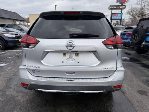 2017 Nissan Rogue SV