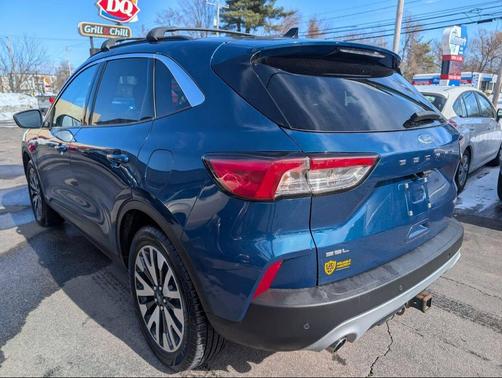 2020 Ford Escape SEL