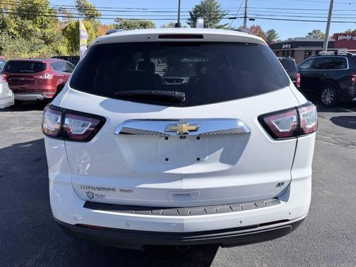 2017 Chevrolet Traverse 2LT