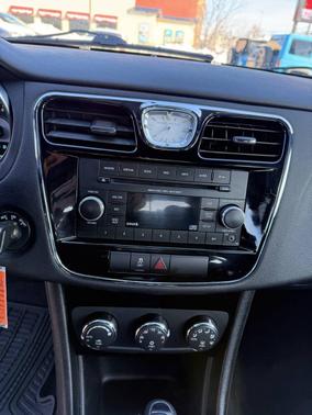 2014 Chrysler 200 Touring