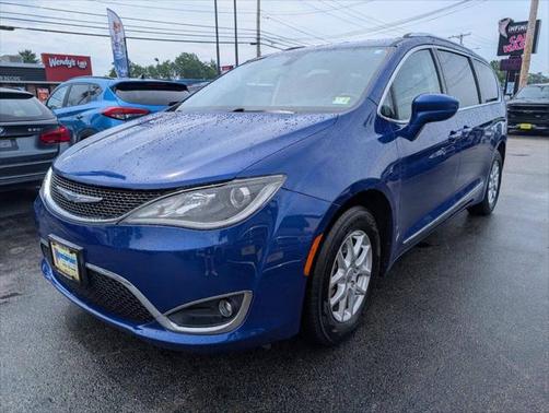 2020 Chrysler Pacifica Touring L