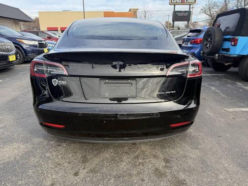 2022 Tesla Model 3 Long Range