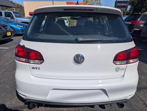 2014 Volkswagen GTI Wolfsburg Edition