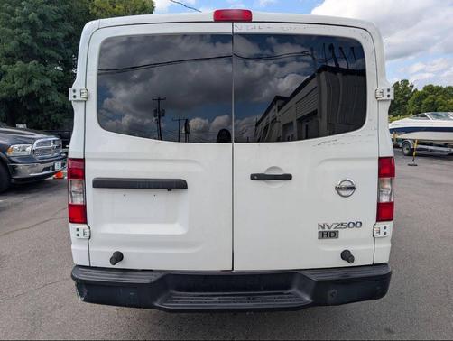 2015 Nissan NV Cargo NV2500 HD SV V6