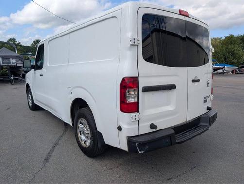 2015 Nissan NV Cargo NV2500 HD SV V6