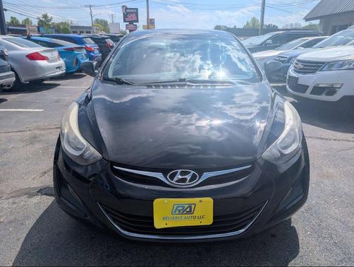 Black 2014 Hyundai ELANTRA SE