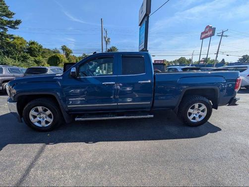 2017 GMC Sierra 1500 SLT