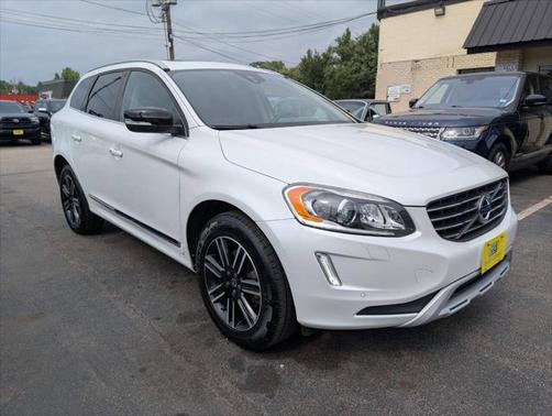 2017 Volvo XC60 T5 Dynamic