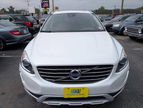 2017 Volvo XC60 T5 Dynamic