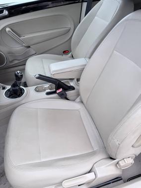 2013 Volkswagen Beetle 2.0T