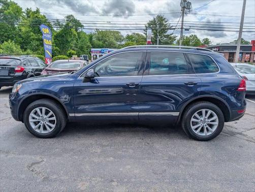 2014 Volkswagen Touareg 3.6L Sport