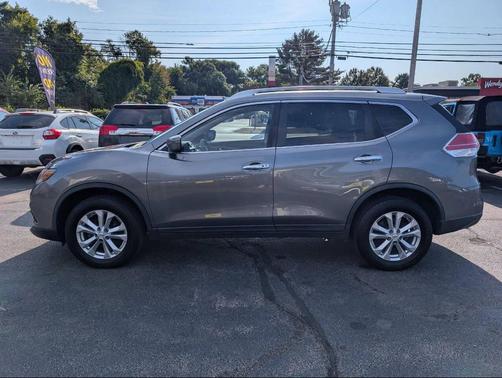 2016 Nissan Rogue SV