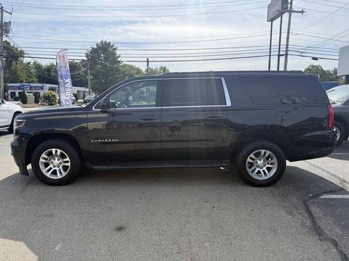2017 Chevrolet Suburban LS