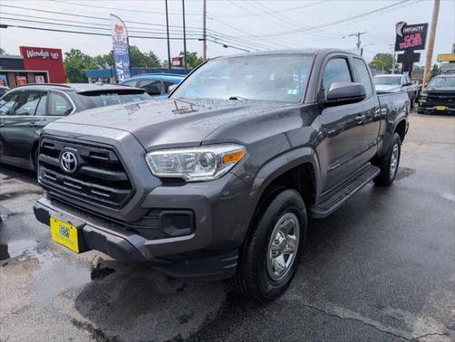 2017 Toyota Tacoma SR