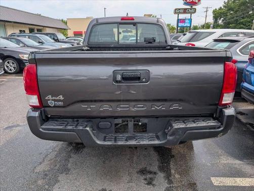 2017 Toyota Tacoma SR