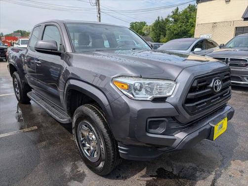 2017 Toyota Tacoma SR