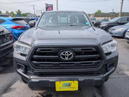 2017 Toyota Tacoma SR