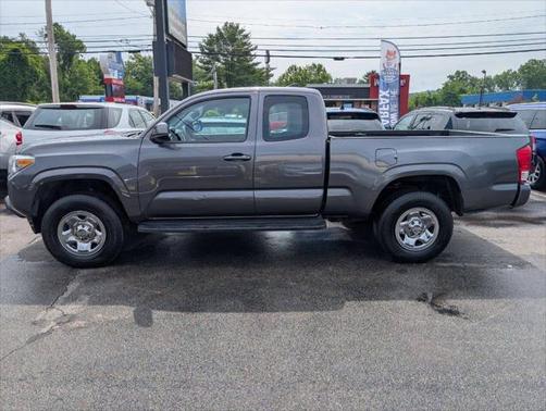 2017 Toyota Tacoma SR