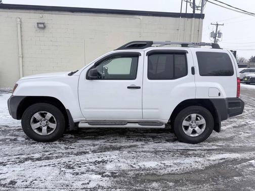 2010 Nissan Xterra S