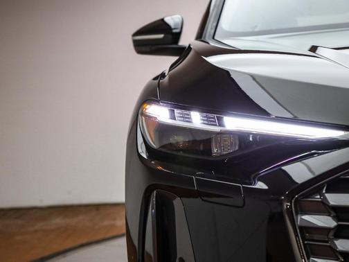 2025 Audi Q5 2.0T quattro Premium