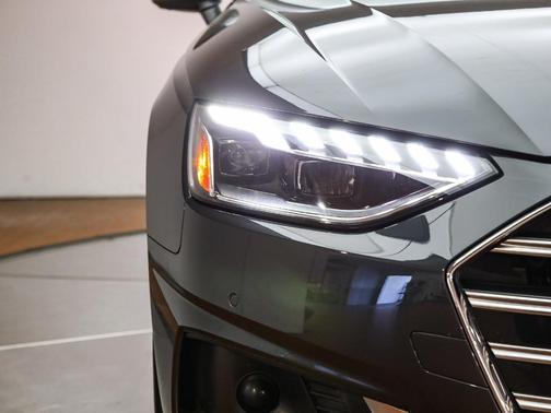 2022 Audi A4 40 Premium Plus