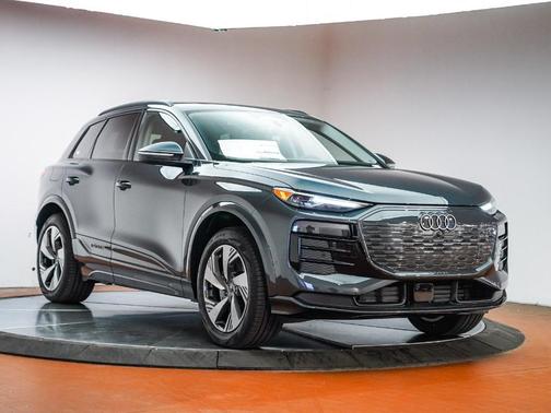 2025 Audi Q6 e-tron Premium