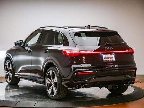 Black 2026 Audi SQ5 3.0T Prestige
