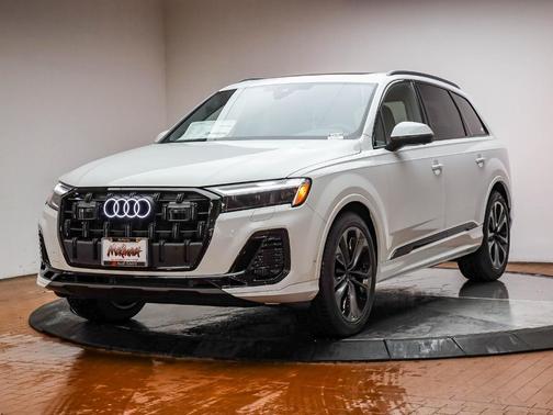 2026 Audi Q7 55 Premium Plus