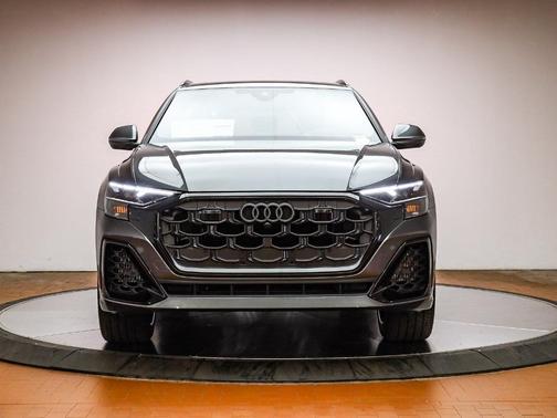 2026 Audi Q8 55 Premium