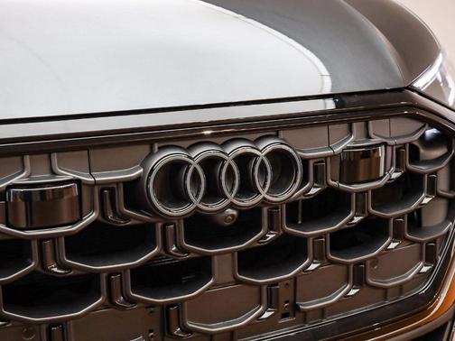 2026 Audi Q8 