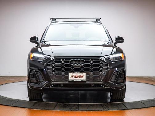 2023 Audi Q5 45 S line quattro Premium