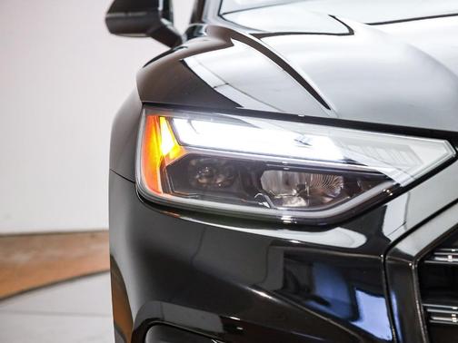 2023 Audi Q5 45 S line quattro Premium