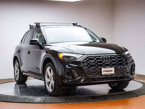 2023 Audi Q5 45 S line quattro Premium
