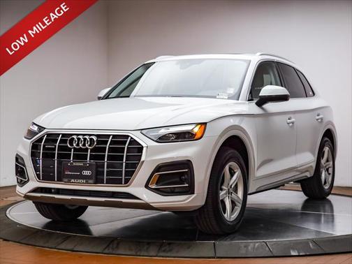 2024 Audi Q5 Premium 40 TFSI quattro S tronic