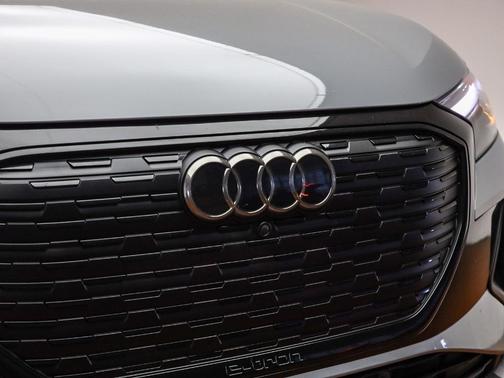 2024 Audi Q4 e-tron 50 Premium