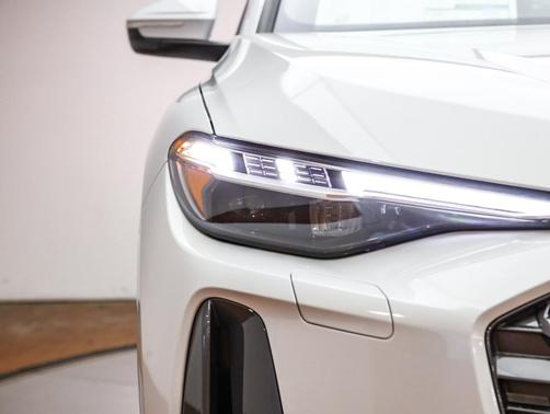 2025 Audi Q5 2.0T quattro Premium