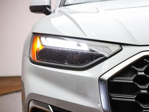 2023 Audi Q5 45 S line quattro Premium
