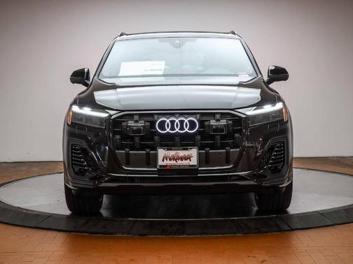 2026 Audi Q7 55 Premium Plus