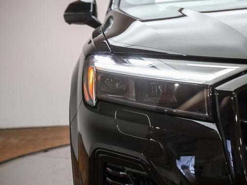 2026 Audi Q7 55 Premium Plus