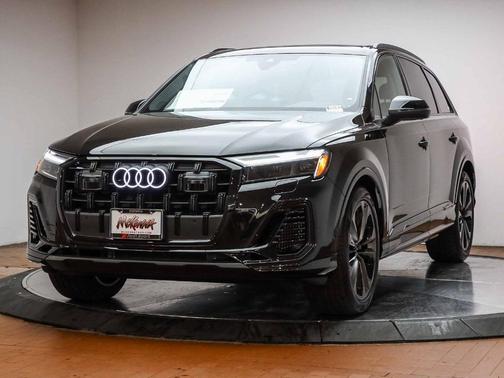 2026 Audi Q7 55 Premium Plus