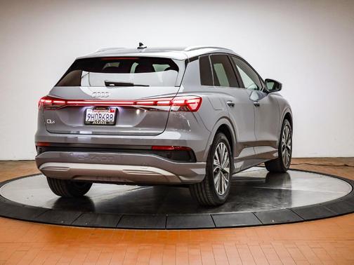 2023 Audi Q4 e-tron 40 Premium