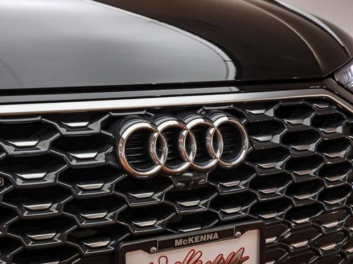 2022 Audi Q5 45 S line quattro Premium