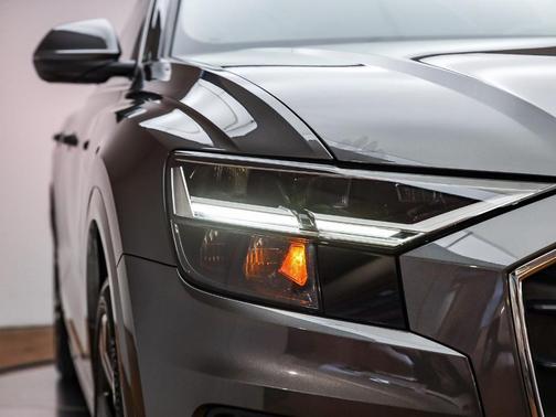 2019 Audi Q8 3.0T Premium Plus