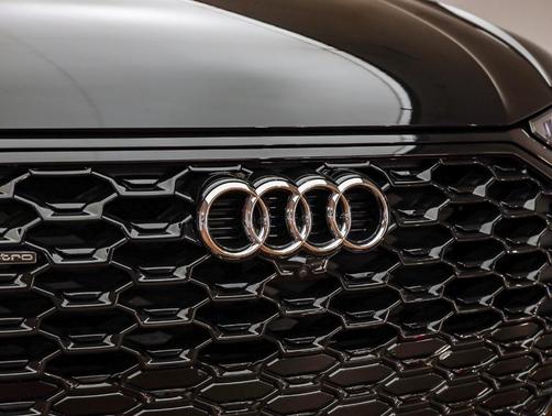 2023 Audi Q5 45 S line quattro Premium