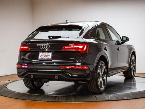 2023 Audi Q5 45 S line quattro Premium