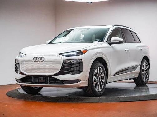 2025 Audi Q6 e-tron Premium